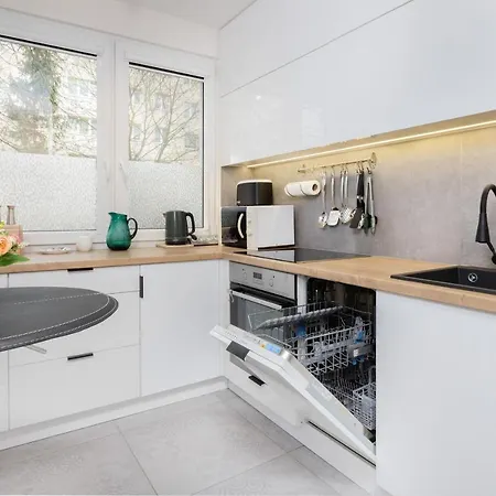 Seaside Redlowo By Renters